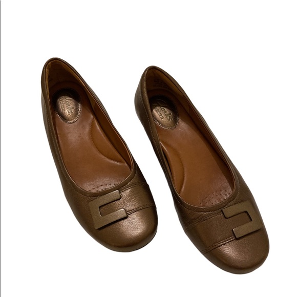 Clark’s Artisan Metallic Bronze Wedge Flats Size 6 1/2 M - Picture 1 of 9